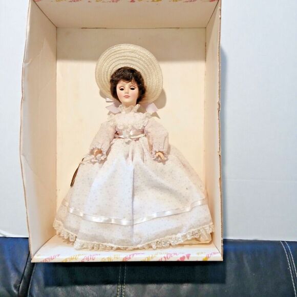 Vintage Effanbee Doll 12ins Tall Atlanta 3337. - Picture 1 of 9